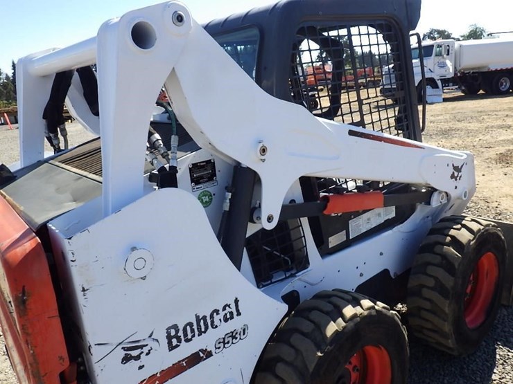 2015-bobcat-s530-image-13