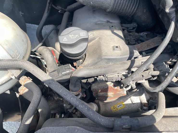 2011-freightliner-sprinter-3500-image-14