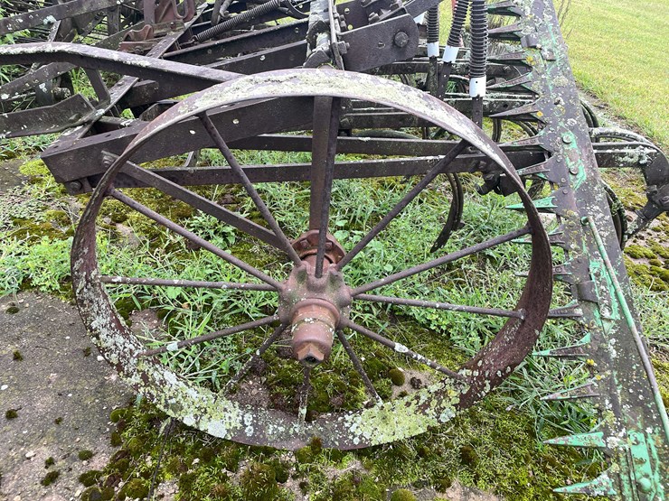 #7496-•-antique-field-cultivator-image-9