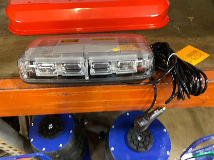 #2075-•-amber-led-strobe-light-(pr6)-image-1