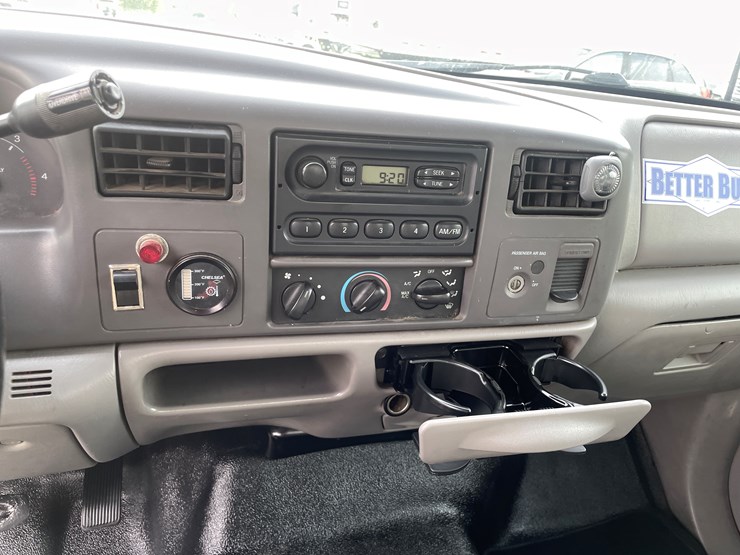 2001-ford-f550-image-39