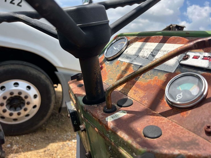 deutz-allis-5230-image-18