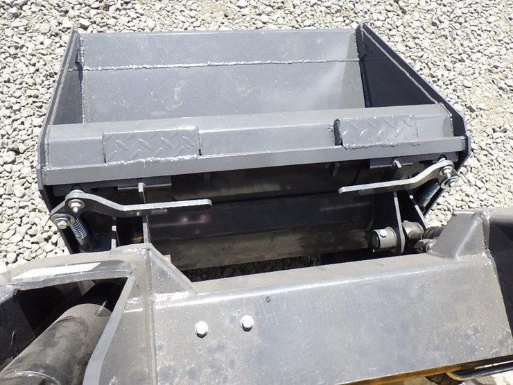 2025-cfg-tk35r-skid-steer-tracked-loader-image-7