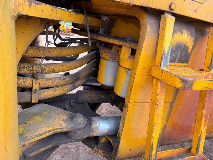deere-644b-image-25
