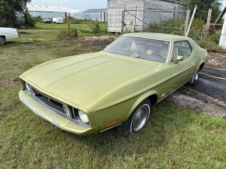 1974-ford-mustang-image-8