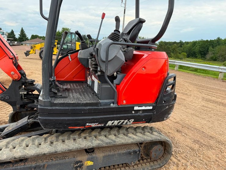 2021-kubota-kx71-3-image-24