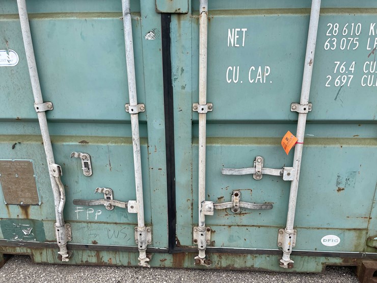 #1358-•-40'-shipping-container-(of)-image-14