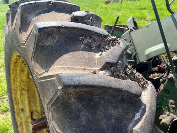 john-deere-70-image-25