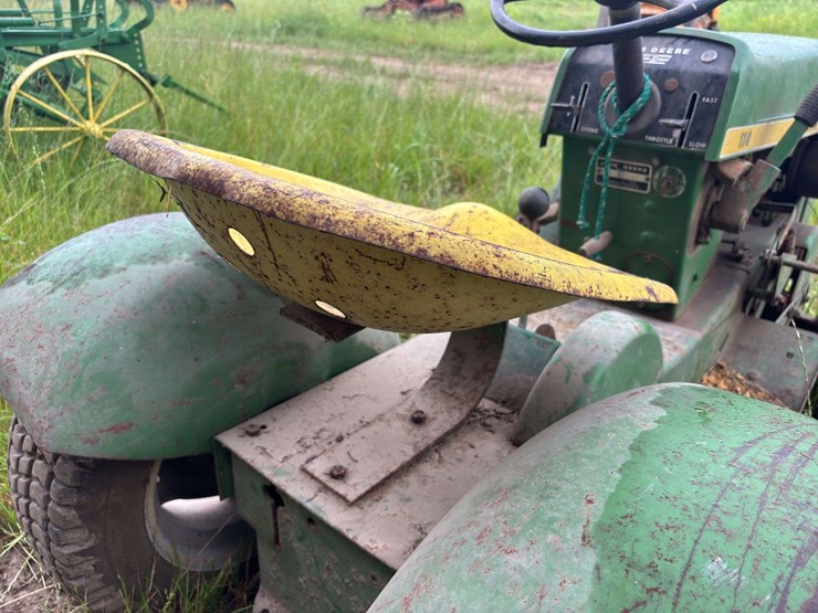 john-deere-110-image-50
