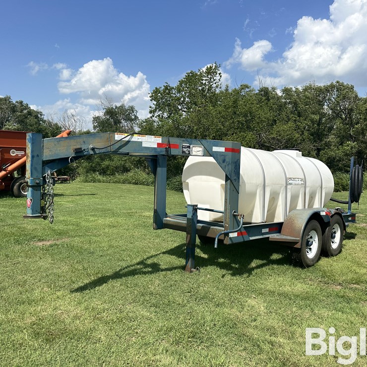 2003 Duo Lift T/A Schaben Nurse Tank Trailer