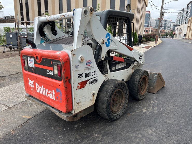 2018-bobcat-s570-image-4