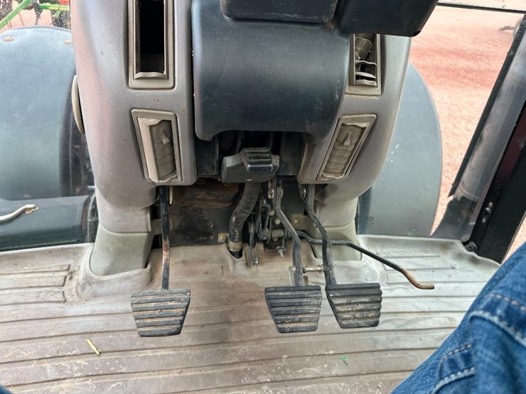 2006-case-ih-mxu115-image-42