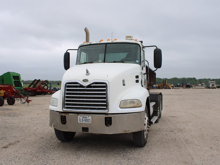 #2202-•-2006-mack-cxn613-truck-image-3