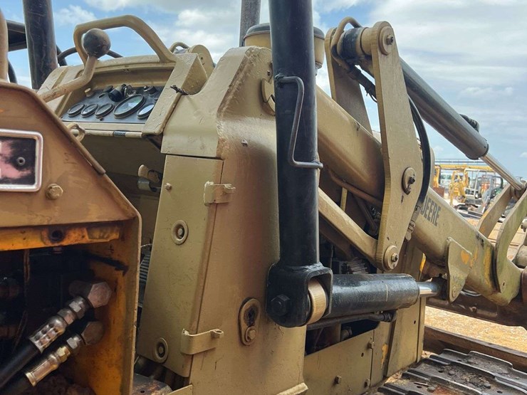 john-deere-555-image-16