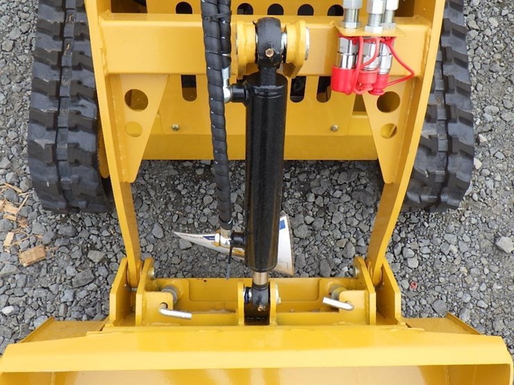 2025-sdlanch-sdll30-skid-steer-tracked-loader-image-6