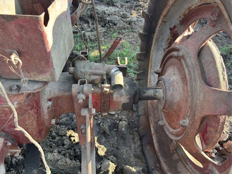 farmall-h-image-38