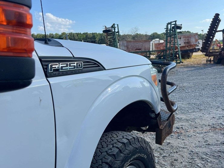 2012-ford-f250-xl-image-24