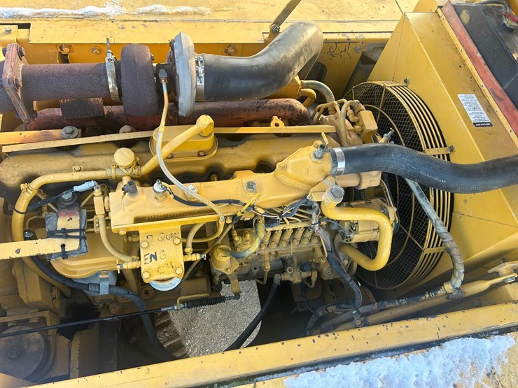 2005-deere-450-lc-image-51