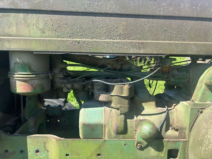 john-deere-70-image-39