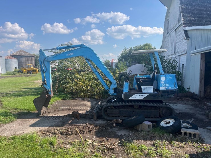 yanmar-mini-excavator-image-1