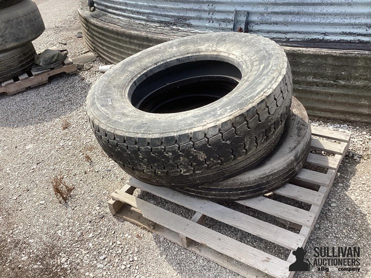 11r24.5-tires-image-4