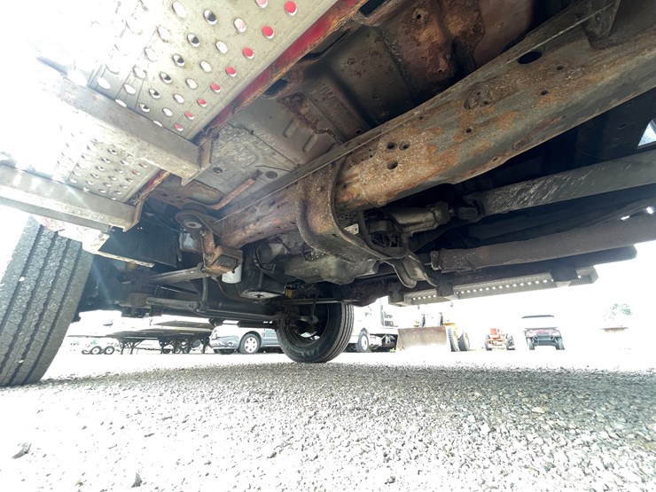 2001-ford-f550-image-29