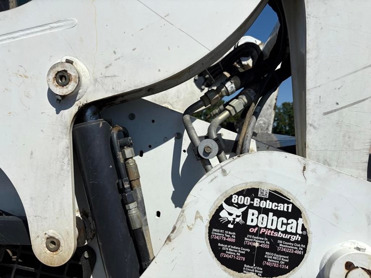 2017-bobcat-t750-image-9