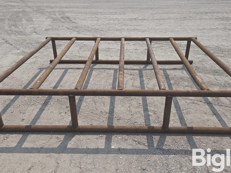 metal-stand-image-2