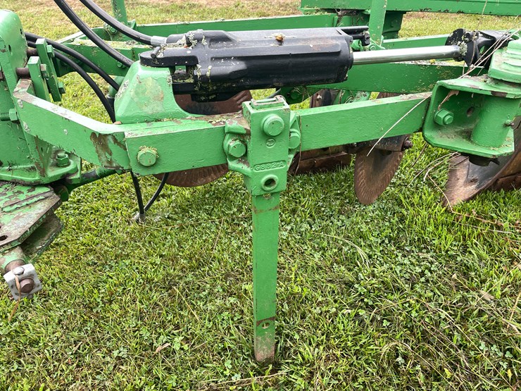 #7466-•-john-deere-moldboard-plow-image-8