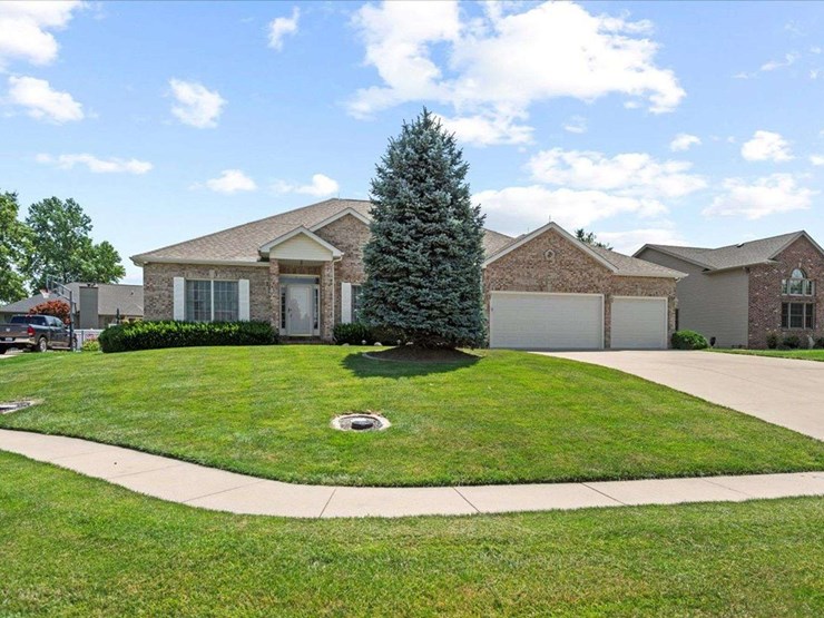 114-heatherstone-dr.-chatham,-il-62629-image-4