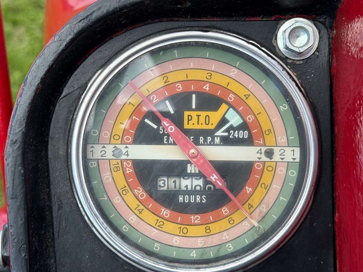 farmall-1206-image-33