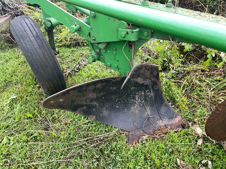 #7466-•-john-deere-moldboard-plow-image-14