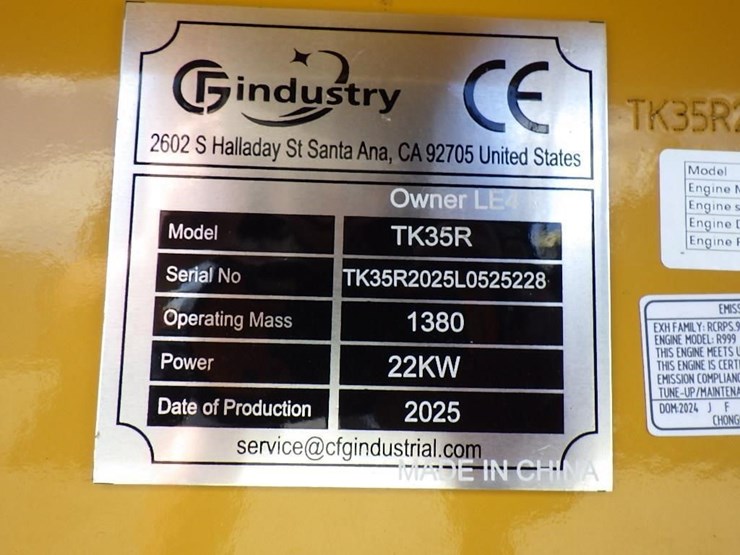 2025-cfg-tk35r-skid-steer-tracked-loader-image-19