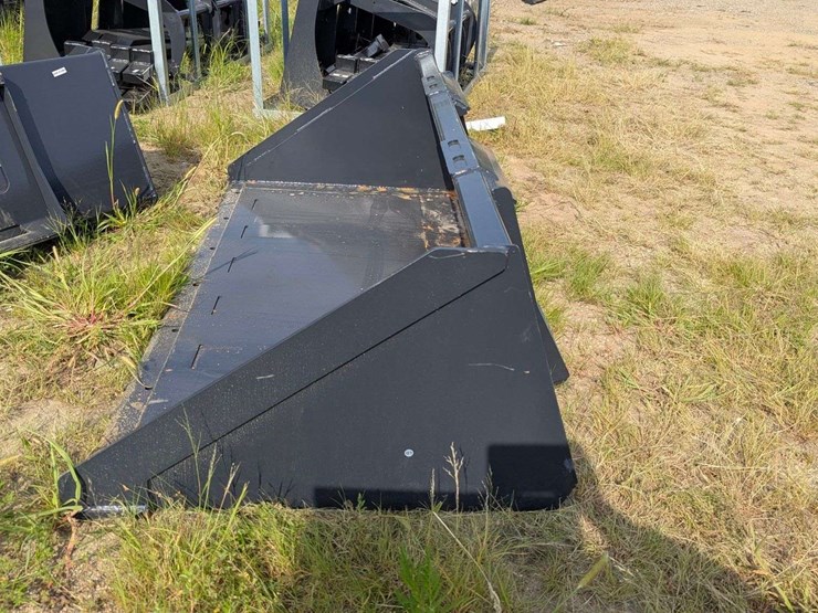 72"-wolverine-track-duty-bucket-tdb-11-72w---skid-steer-image-2