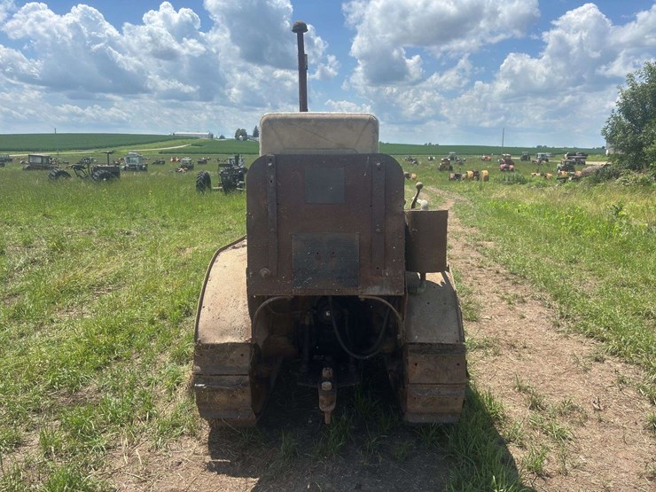 caterpillar-twenty-crawler-image-6