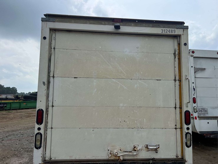 2010-gmc-3500-image-12