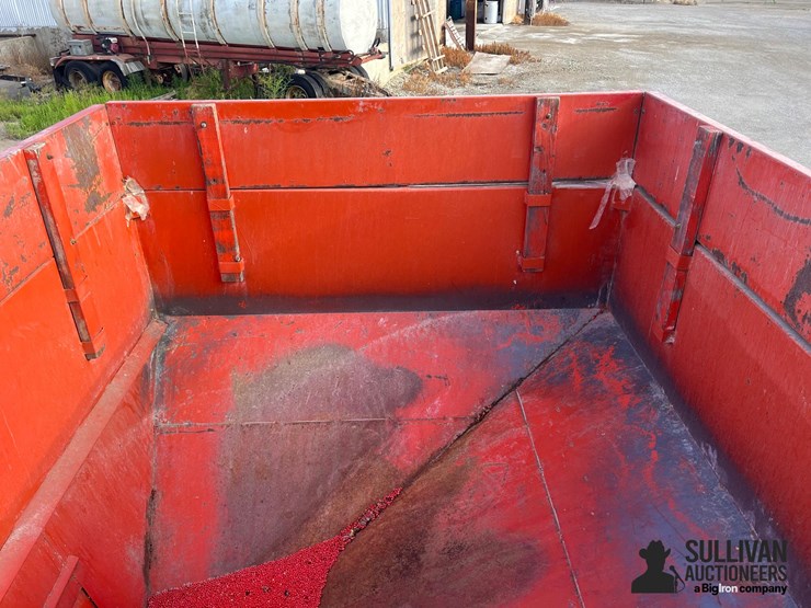 300-bu-gravity-wagon-image-12