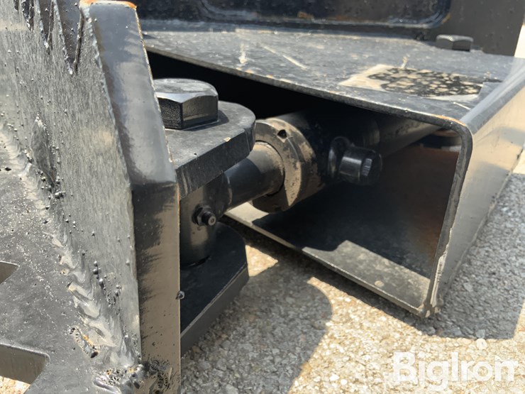 2025-kit-containers-qt-tp-skid-steer-tree/post-puller-image-14