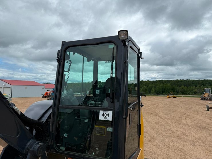 2021-deere-60g-image-27