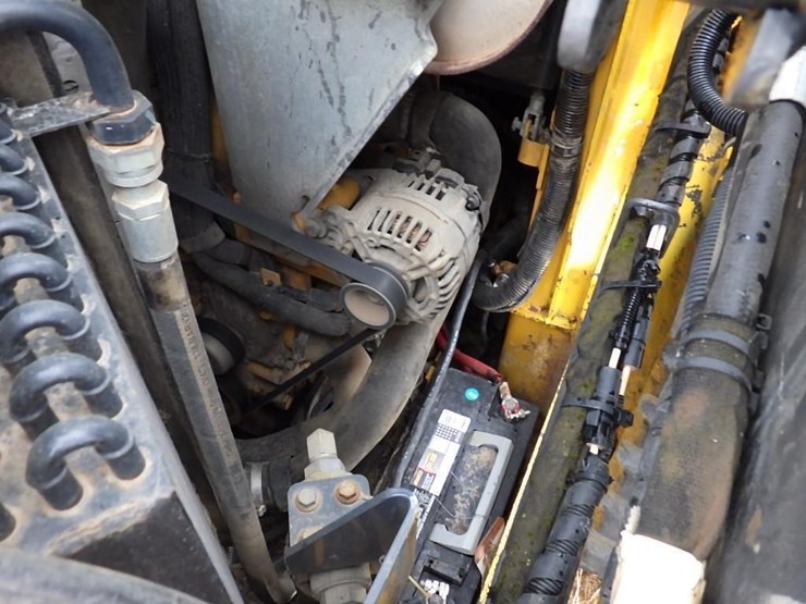 john-deere-319dt-skid-steer-tracked-loader-image-14