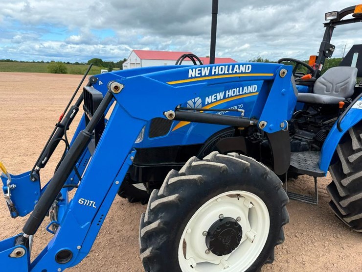 2019-new-holland-workmaster-70-image-19