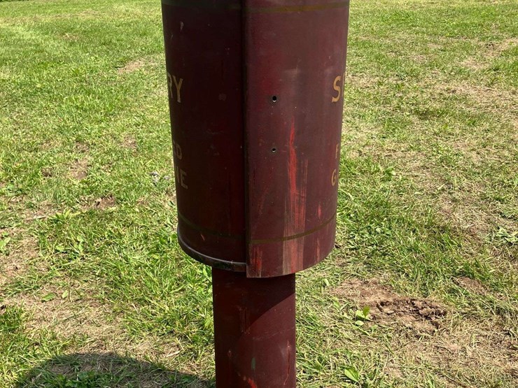 bowser-gas-pump-image-2