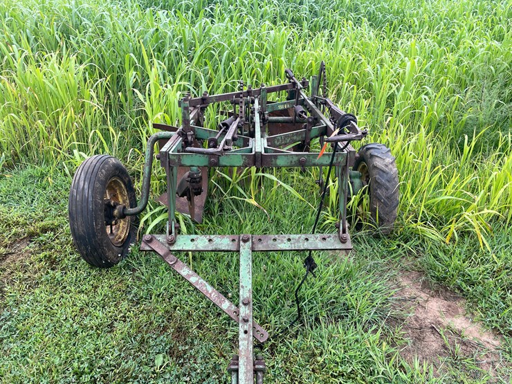 john-deere-60-image-6