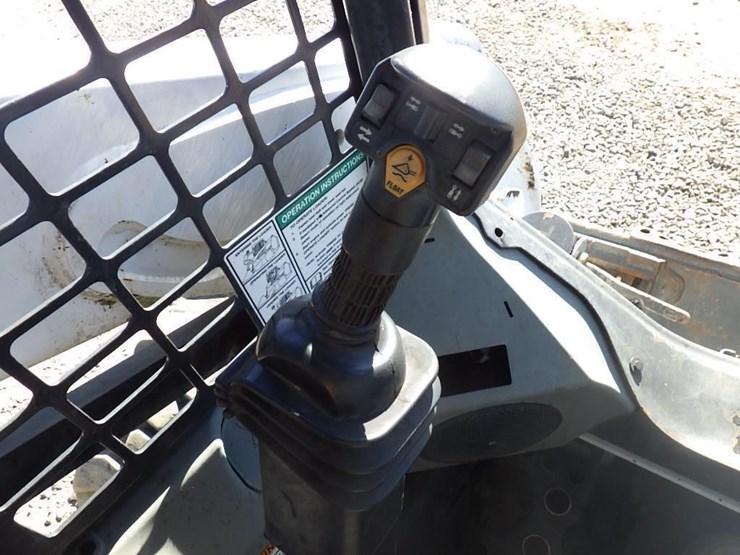 2015-bobcat-s530-image-20