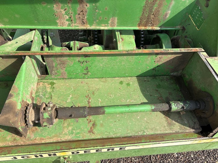 1979-john-deere-3800-image-9