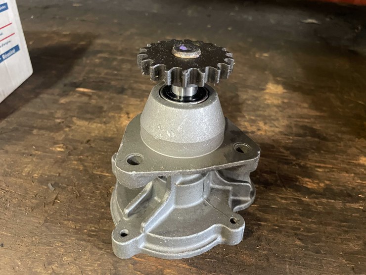 #2108-•-new-cardone-reman-water-pumps-(pr7)-image-8