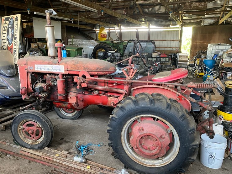 farmall-130-with-single-point-fast-hitch-image-1