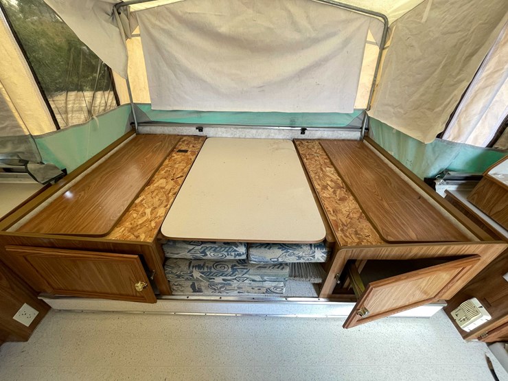#1357-•-1999-camplite-pop-up-camper-(no-title)-(of)-image-27