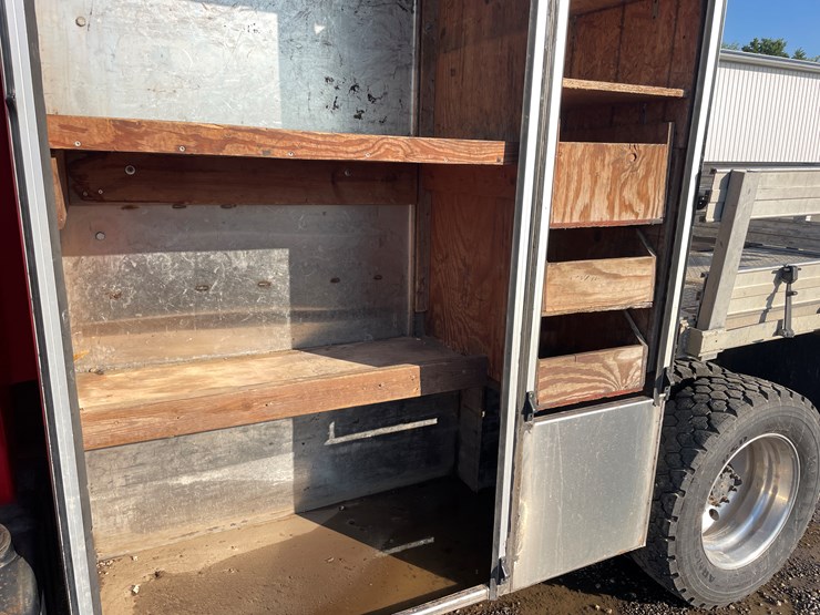 #6287-•-2005-chevy-c4500-4x4-service-truck-image-25