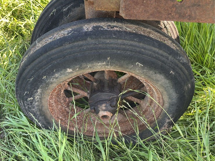 john-deere-model-a-image-13